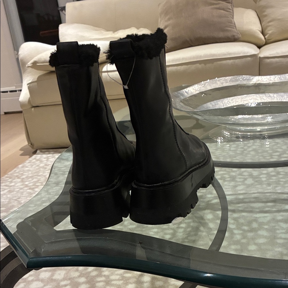 H and m Black chunky Women's Boots - Picture 3 of 8